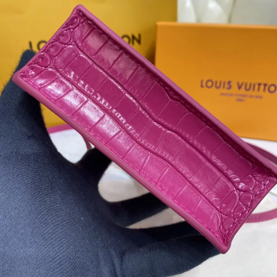 brilliant alligator leather petit sac plat bag pink n99487 pink 3