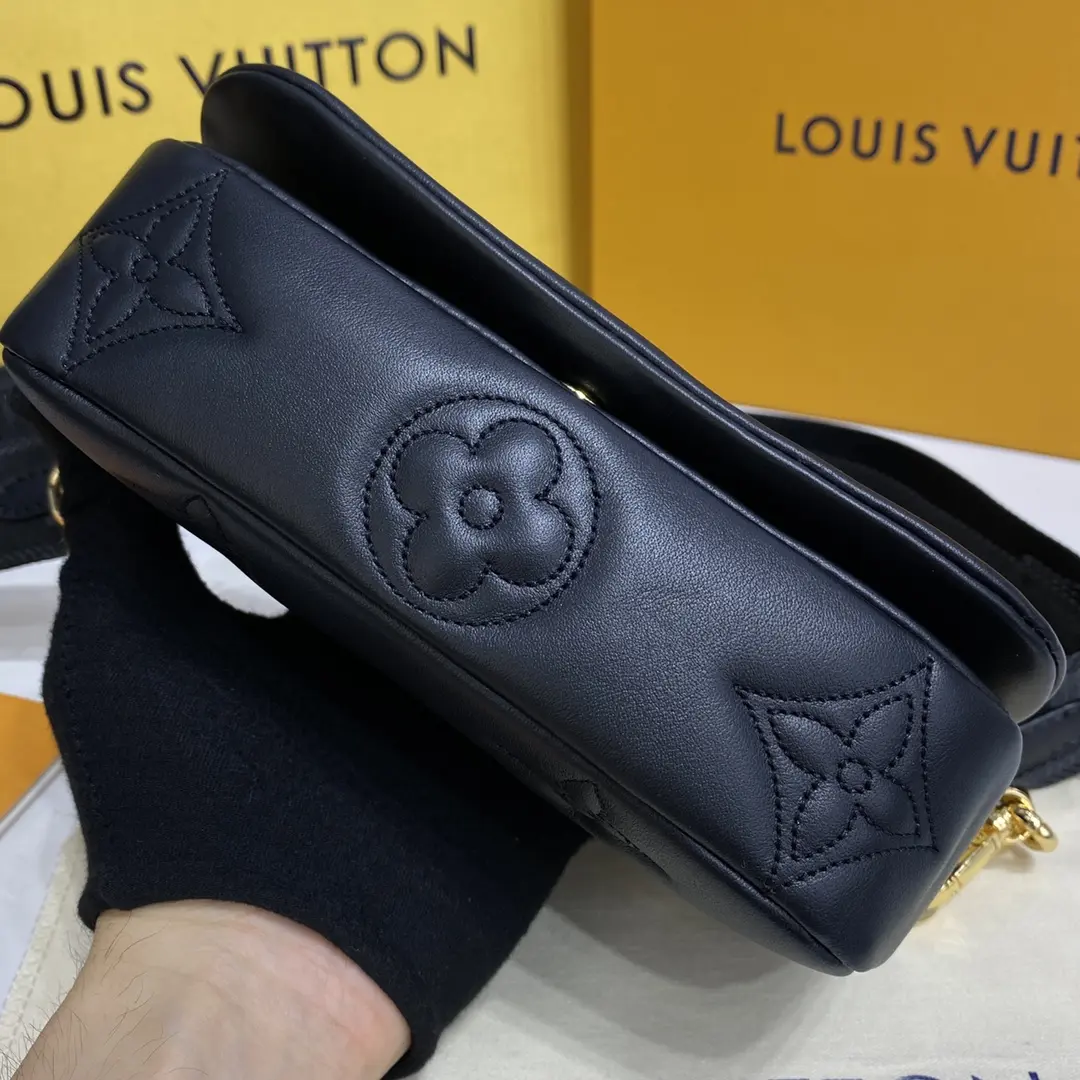 bubblegram wallet on strap wallet m81398 3