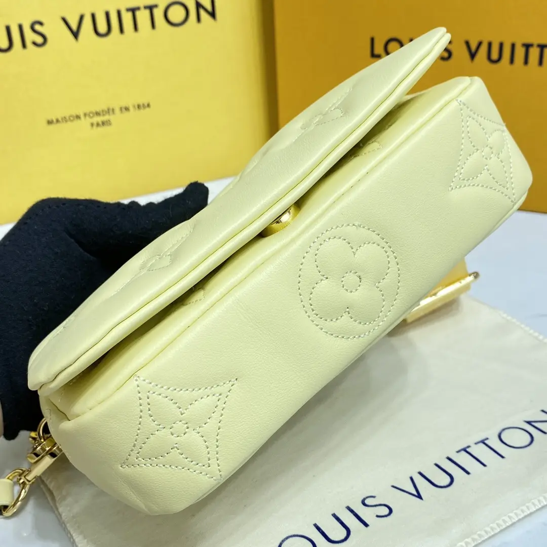 bubblegram wallet on strap wallet m81400 3