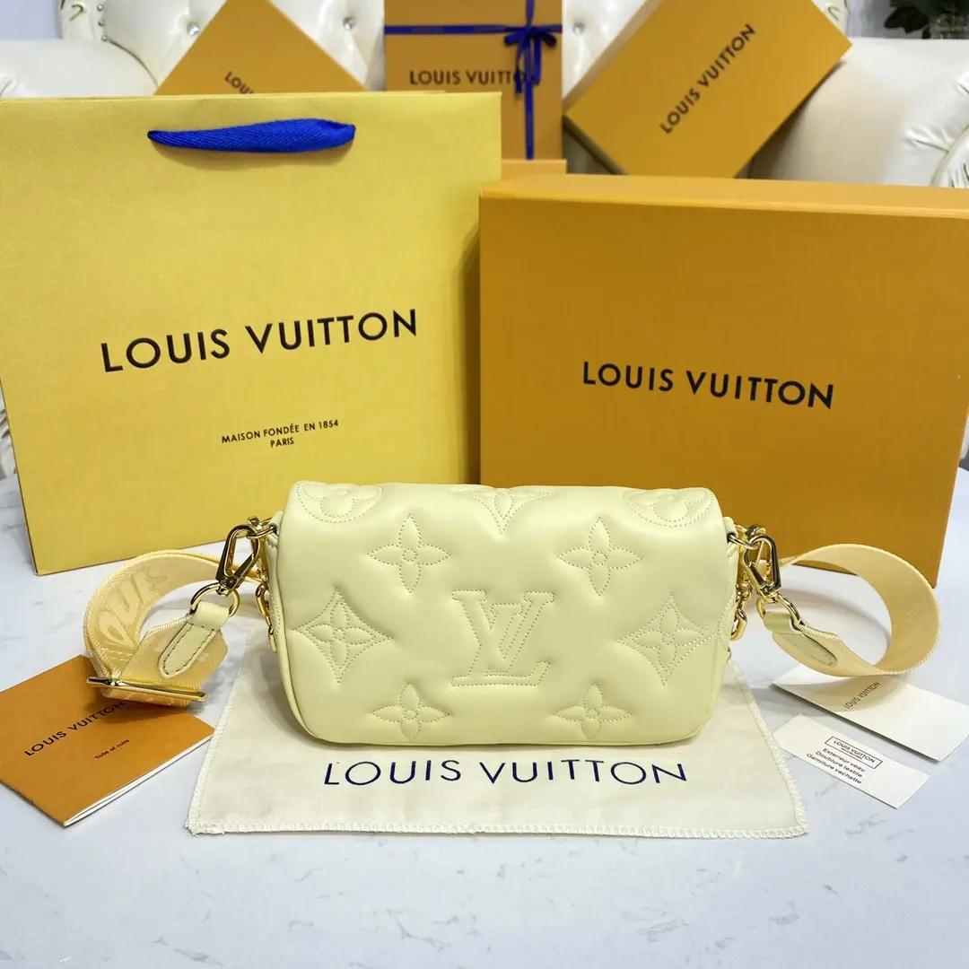 bubblegram wallet on strap wallet m81400 4