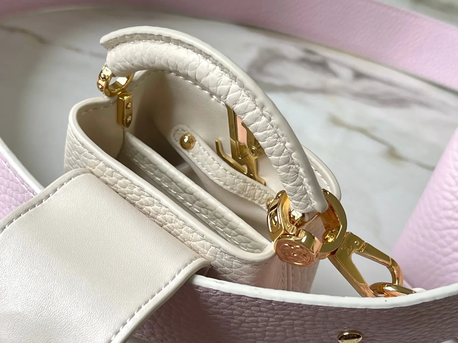 capucines bb handbag m24120 6 capucines bb handbag m24120 6