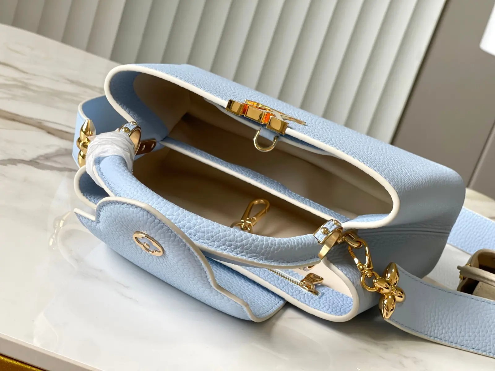 capucines bb handbag m24575 8 capucines bb handbag m24575 8