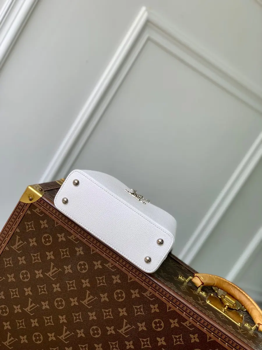 capucines east west mini handbag m24671 8 capucines east west mini handbag m24671 8