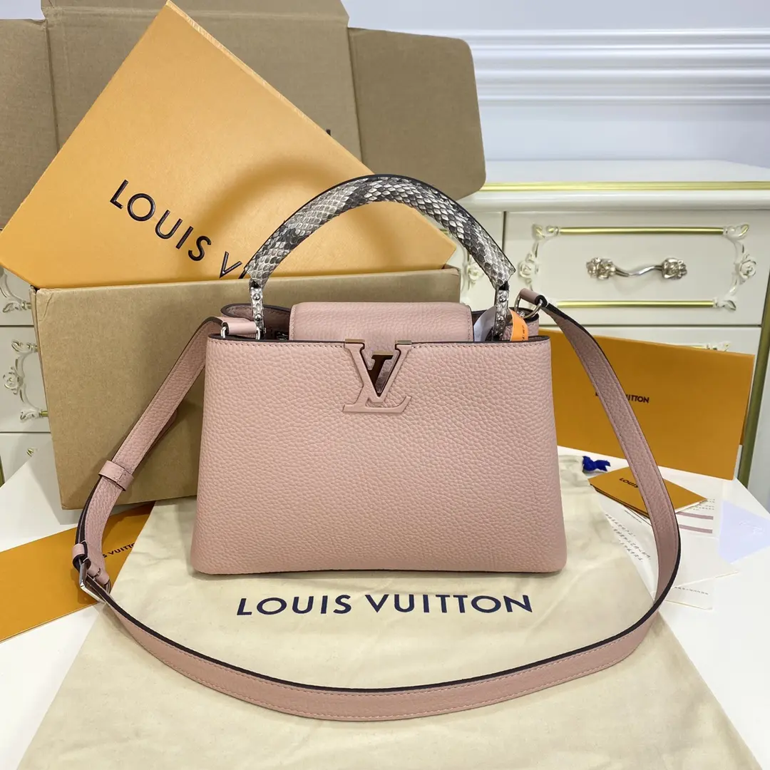 capucines mm handbag m92041 1