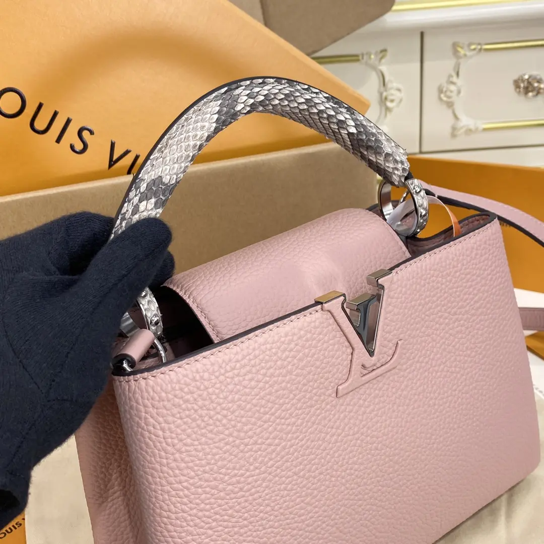 capucines mm handbag m92041 6 capucines mm handbag m92041 6