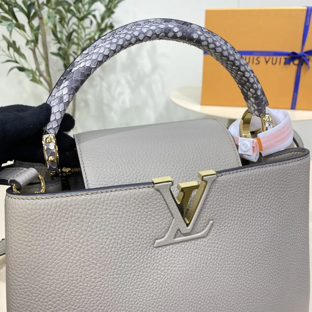 capucines mm handbag m92800 1 7 capucines mm handbag m92800 1 7