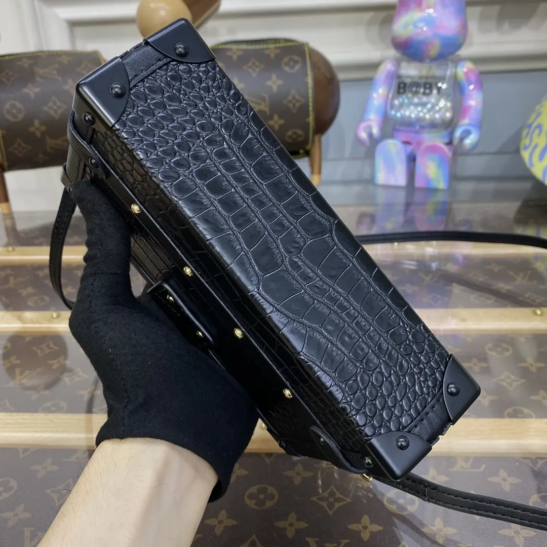 crocodilian leather petite malle n92049 2