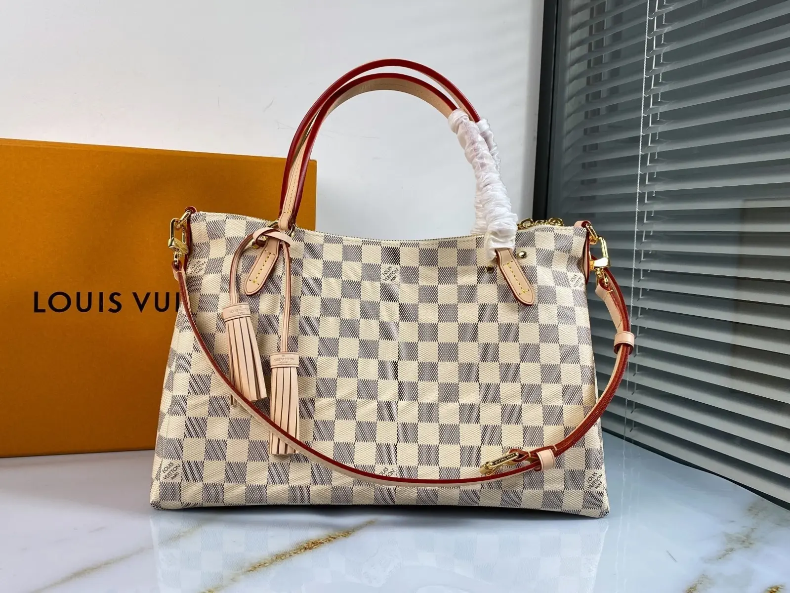 damier azur lymington zipped tote n40022 4