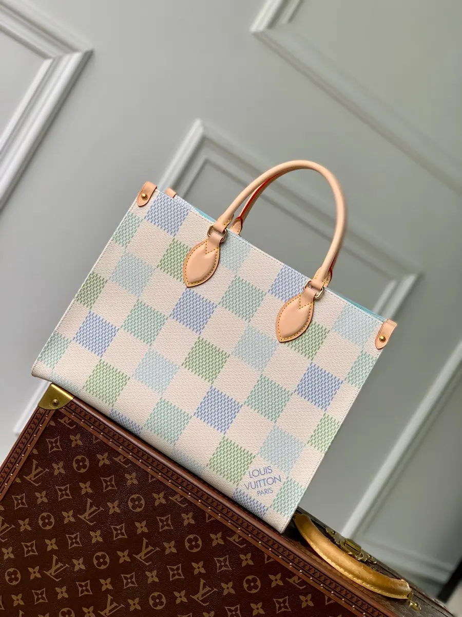 damier giant canvas onthego handbag mm n40518 7 damier giant canvas onthego handbag mm n40518 7