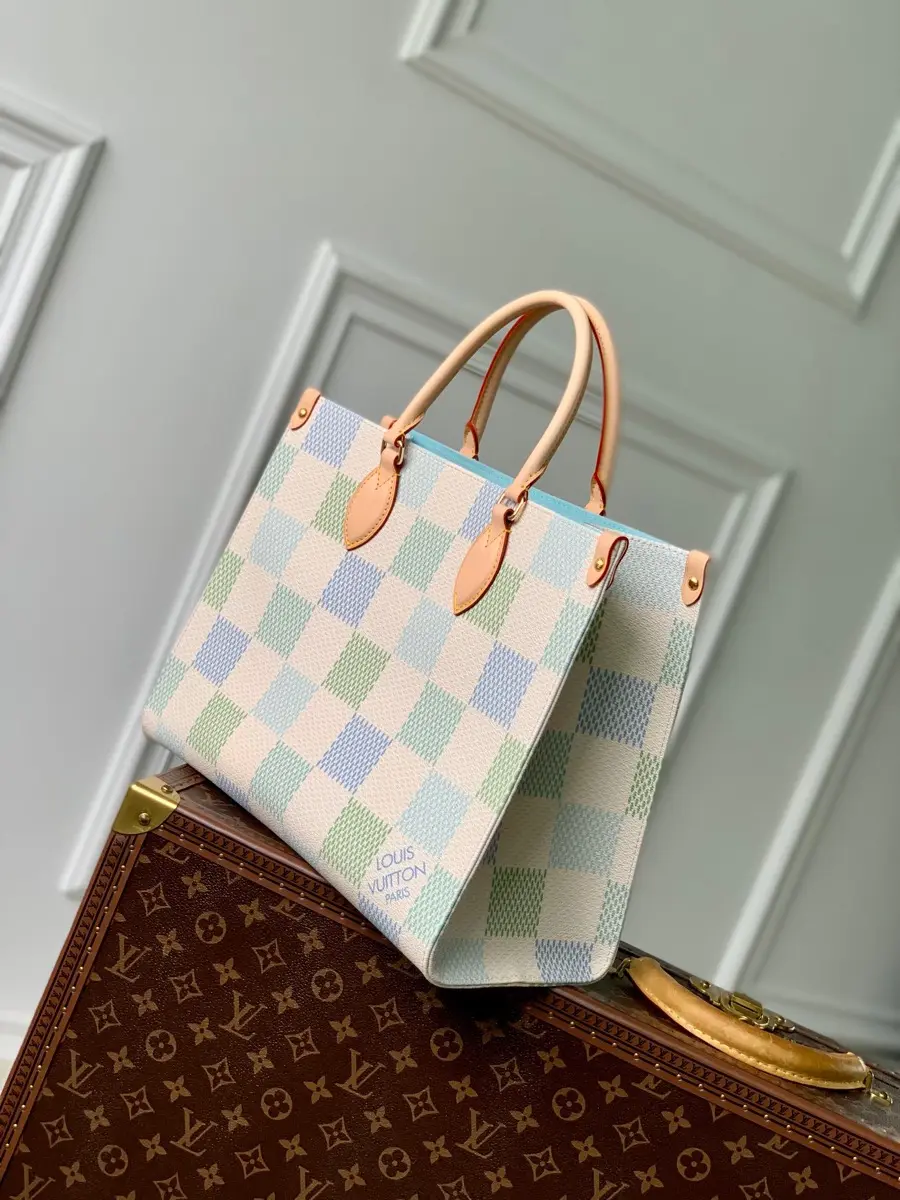 damier giant canvas onthego handbag mm n40518 8 damier giant canvas onthego handbag mm n40518 8