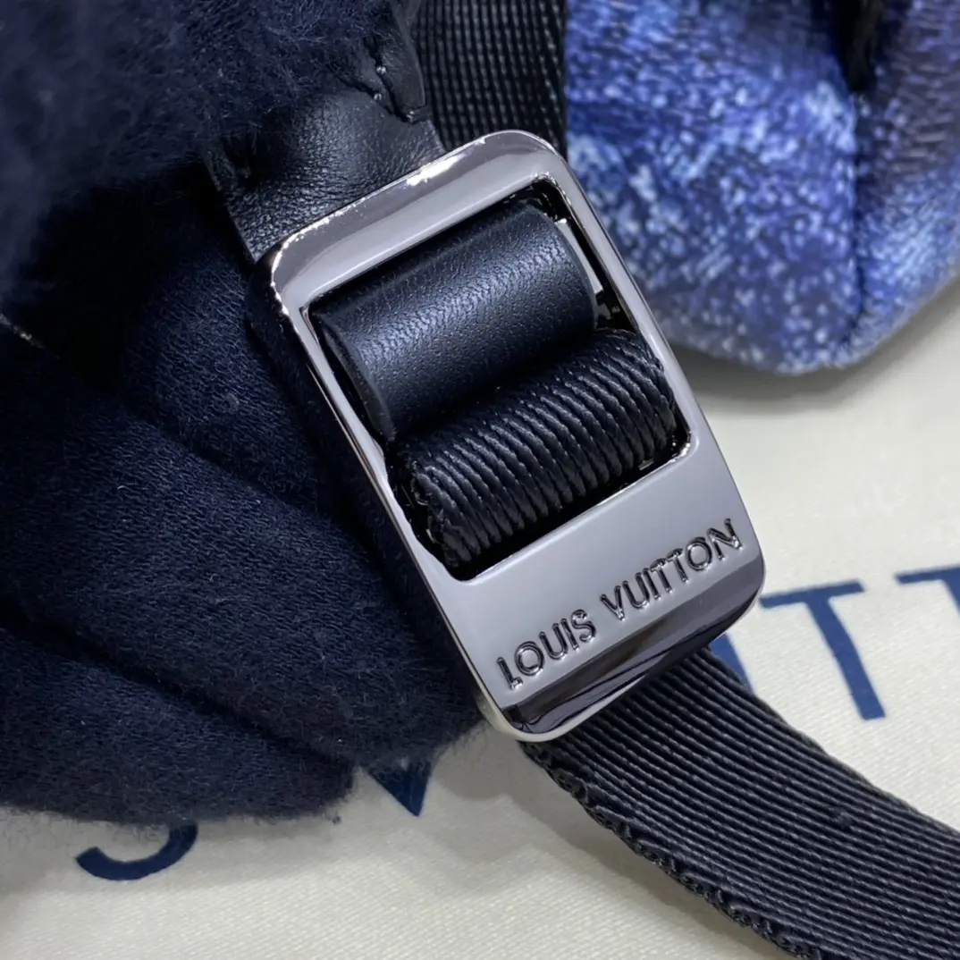 damier salt canvas discovery backpack ocean blue n50060 7