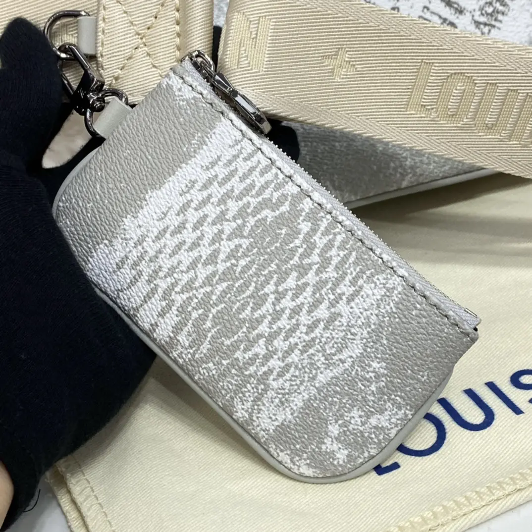 damier salt canvas trio messenger stone gray n50068 2 damier salt canvas trio messenger stone gray n50068 2
