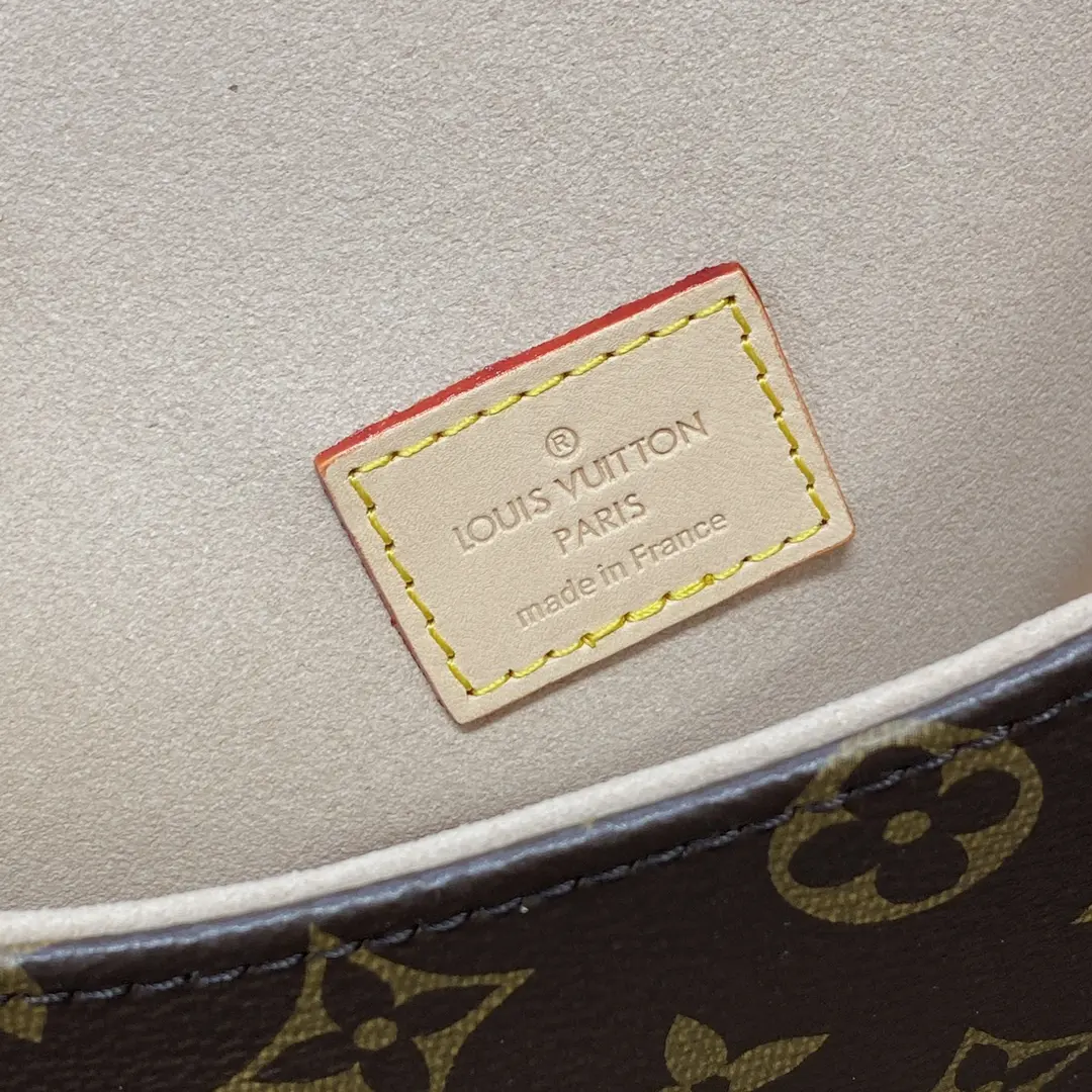 emonogram canvas saumur bb m46740 11 emonogram canvas saumur bb m46740 11
