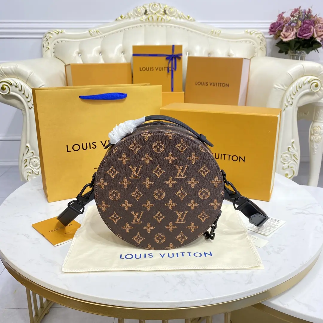 epi cluny mini handbag black m59706 5 epi cluny mini handbag black m59706 5