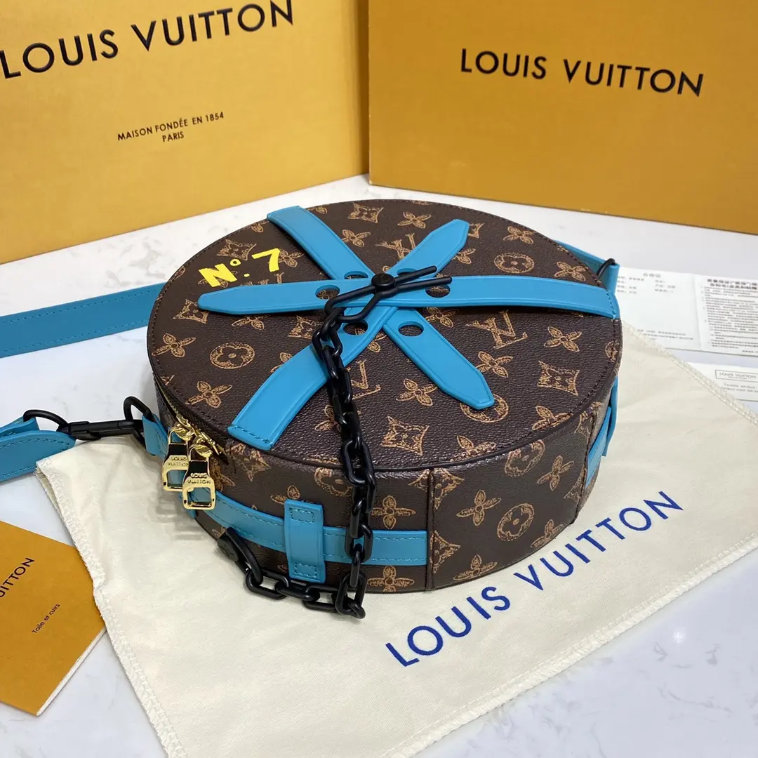 epi cluny mini handbag blue m59706 blue 6 epi cluny mini handbag blue m59706 blue 6