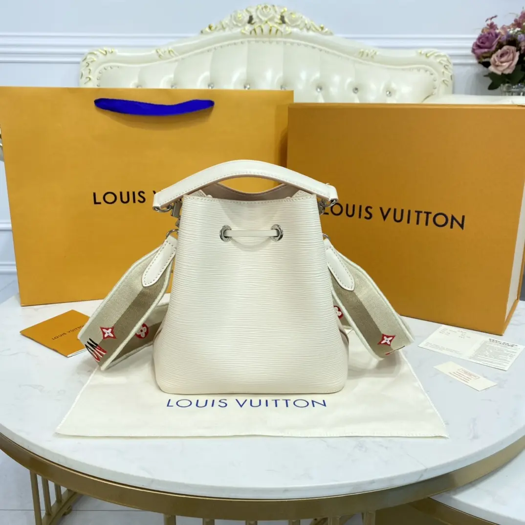 epi grained neonoe bb bucket bag cream m57693 5 epi grained neonoe bb bucket bag cream m57693 5