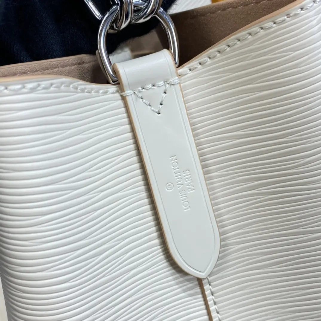 epi grained neonoe bb bucket bag cream m57693 7 epi grained neonoe bb bucket bag cream m57693 7