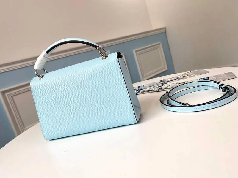epi grained pochette grenelle m559981 4 epi grained pochette grenelle m559981 4