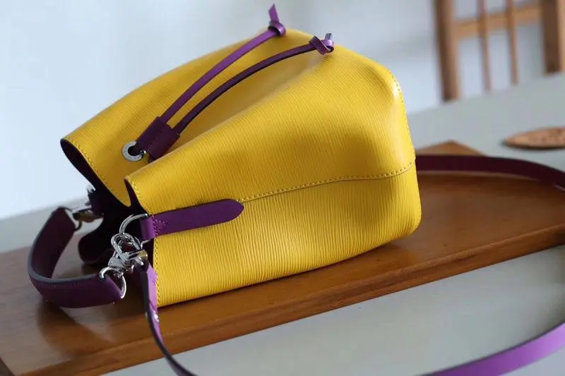 epi leather neonoe bb exclusive prelaunch citron hl m52853 5 epi leather neonoe bb exclusive prelaunch citron hl m52853 5