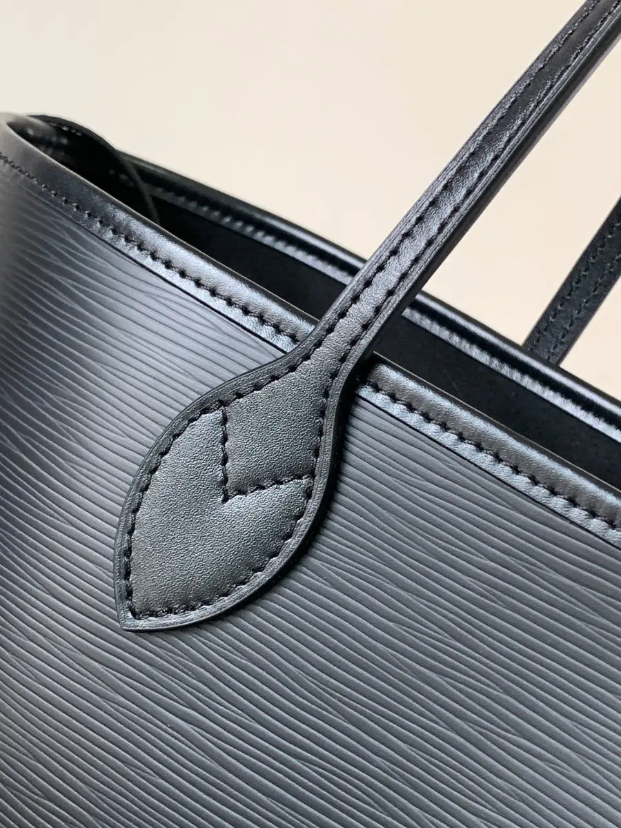epi leather neverfull mm m11930 12