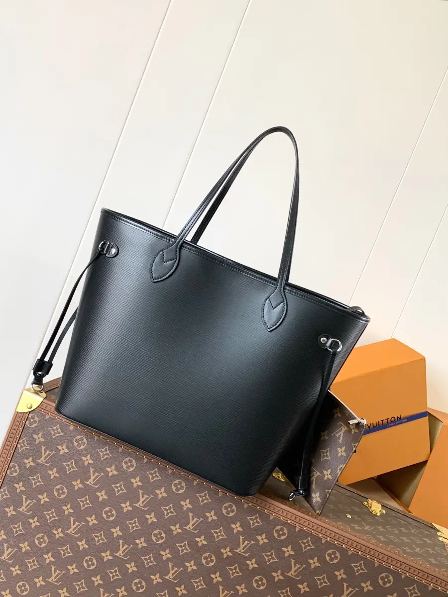 epi leather neverfull mm m11930 2