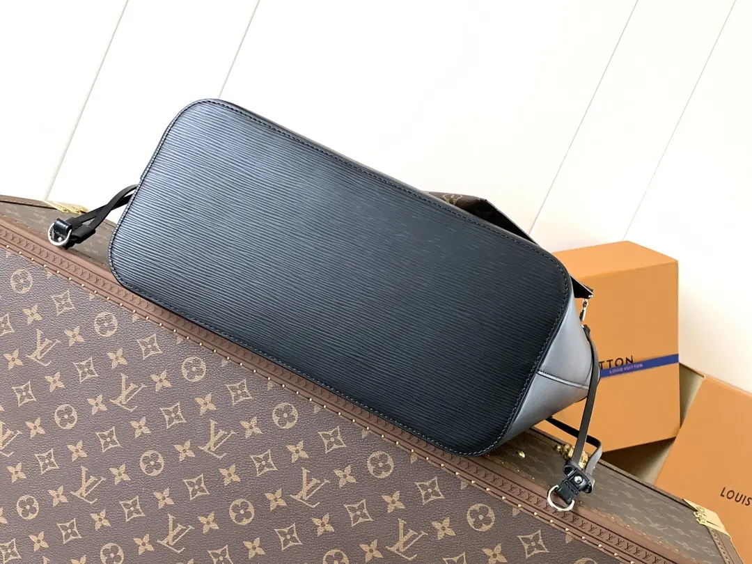 epi leather neverfull mm m11930 6