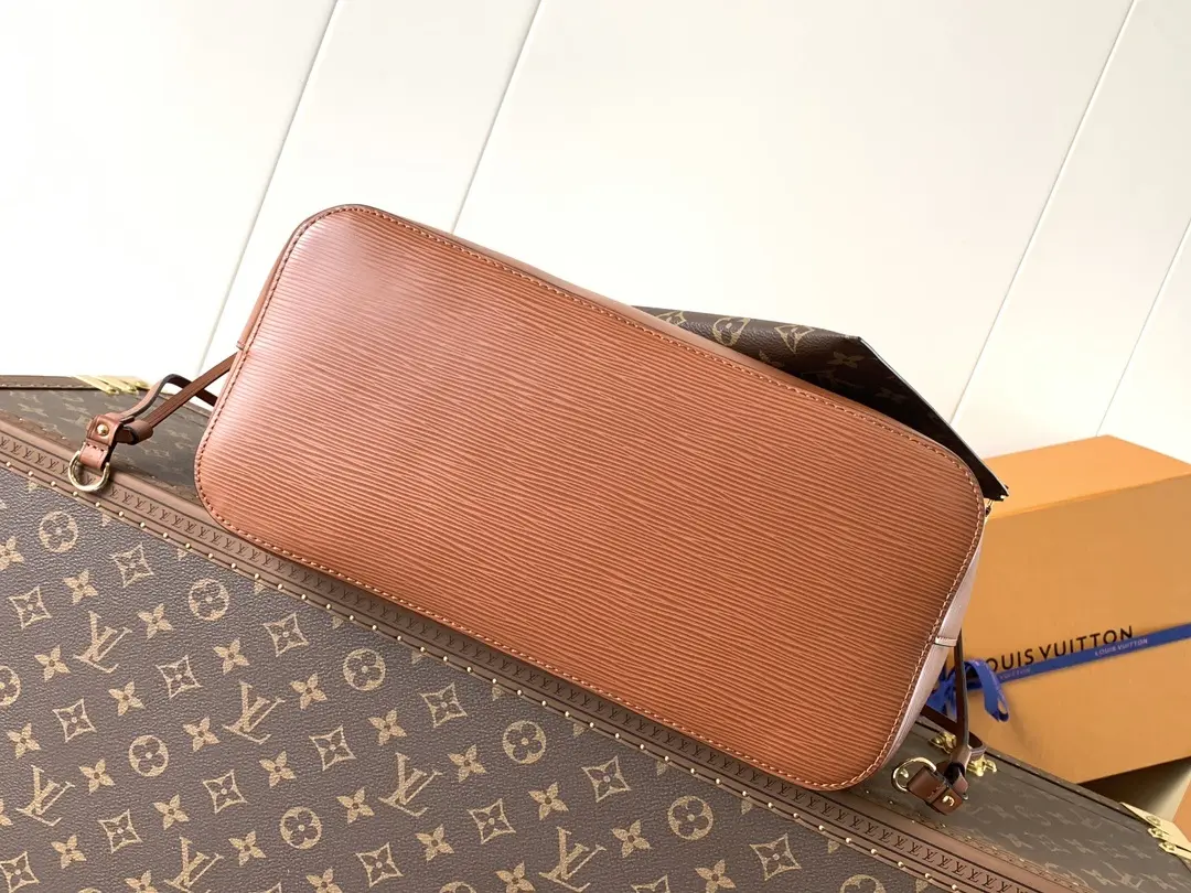 epi leather neverfull mm m12467 4 epi leather neverfull mm m12467 4