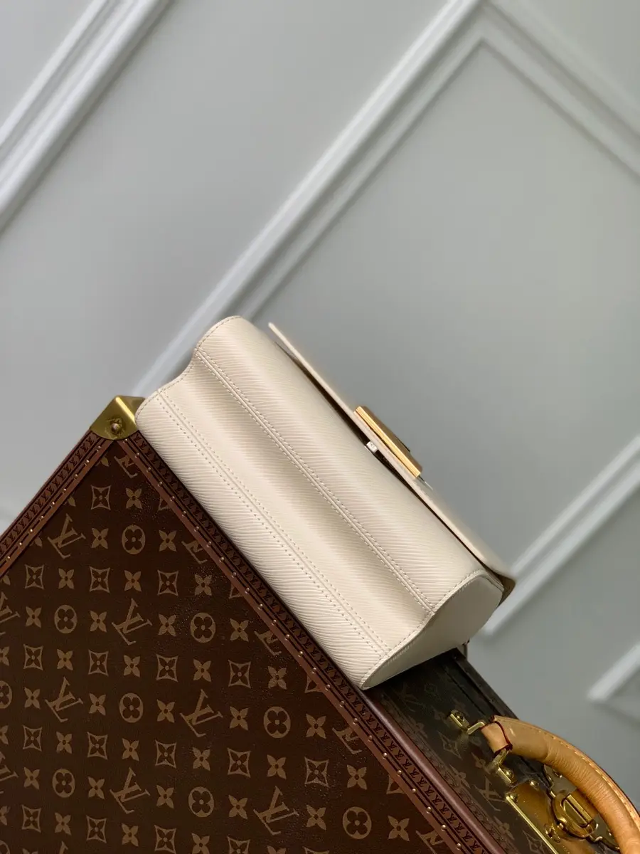 epi twisted flower mm handbag quartz m22774 quartz 10 epi twisted flower mm handbag quartz m22774 quartz 10