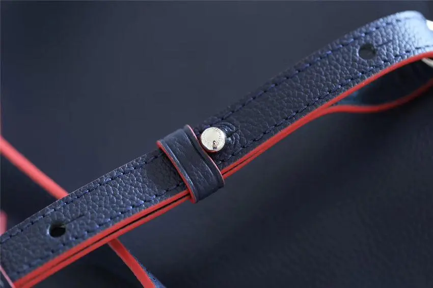 fall winter 2018 lockme backpack marine rouge m43879 10 fall winter 2018 lockme backpack marine rouge m43879 10