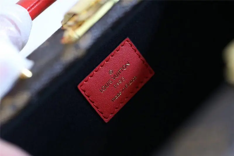 fall winter 2018 lv stories box n40048 2