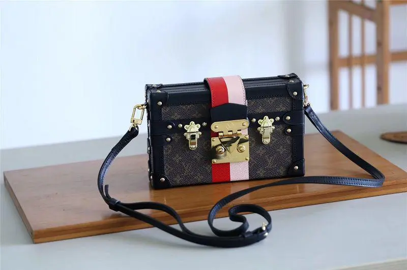 fall winter 2018 petite malle m43872 3