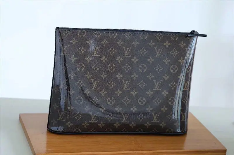 fall winter 2018 pochette cosmos monogram glaze m63271 4 fall winter 2018 pochette cosmos monogram glaze m63271 4