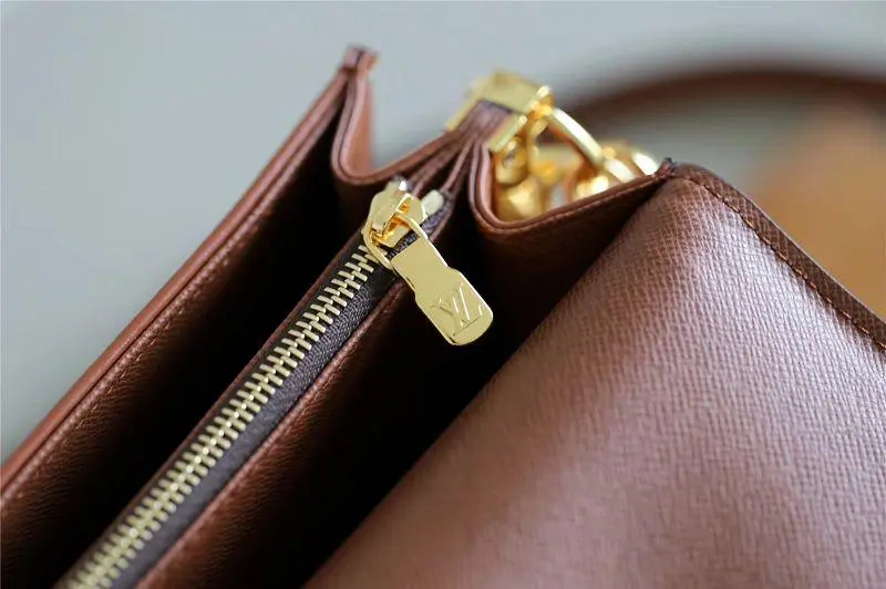 fall winter 2018 premium pochette metis monogram canvas m43565 2
