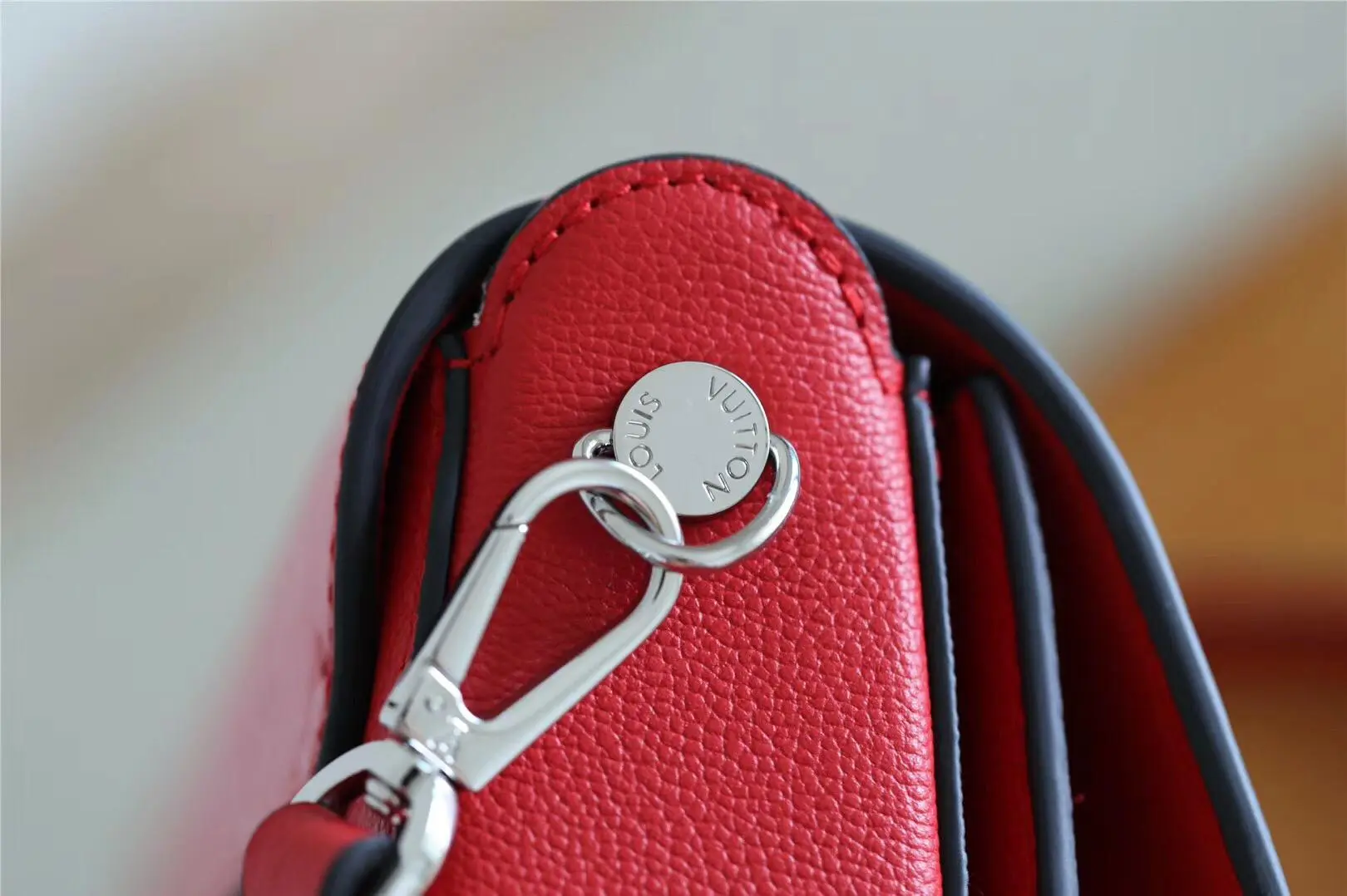 fall winter 2018 very messenger rubis m51682 2