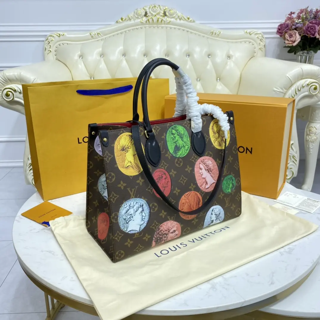 fall winter 2021 monogram cameo onthego mm tote bag m59245 4 fall winter 2021 monogram cameo onthego mm tote bag m59245 4