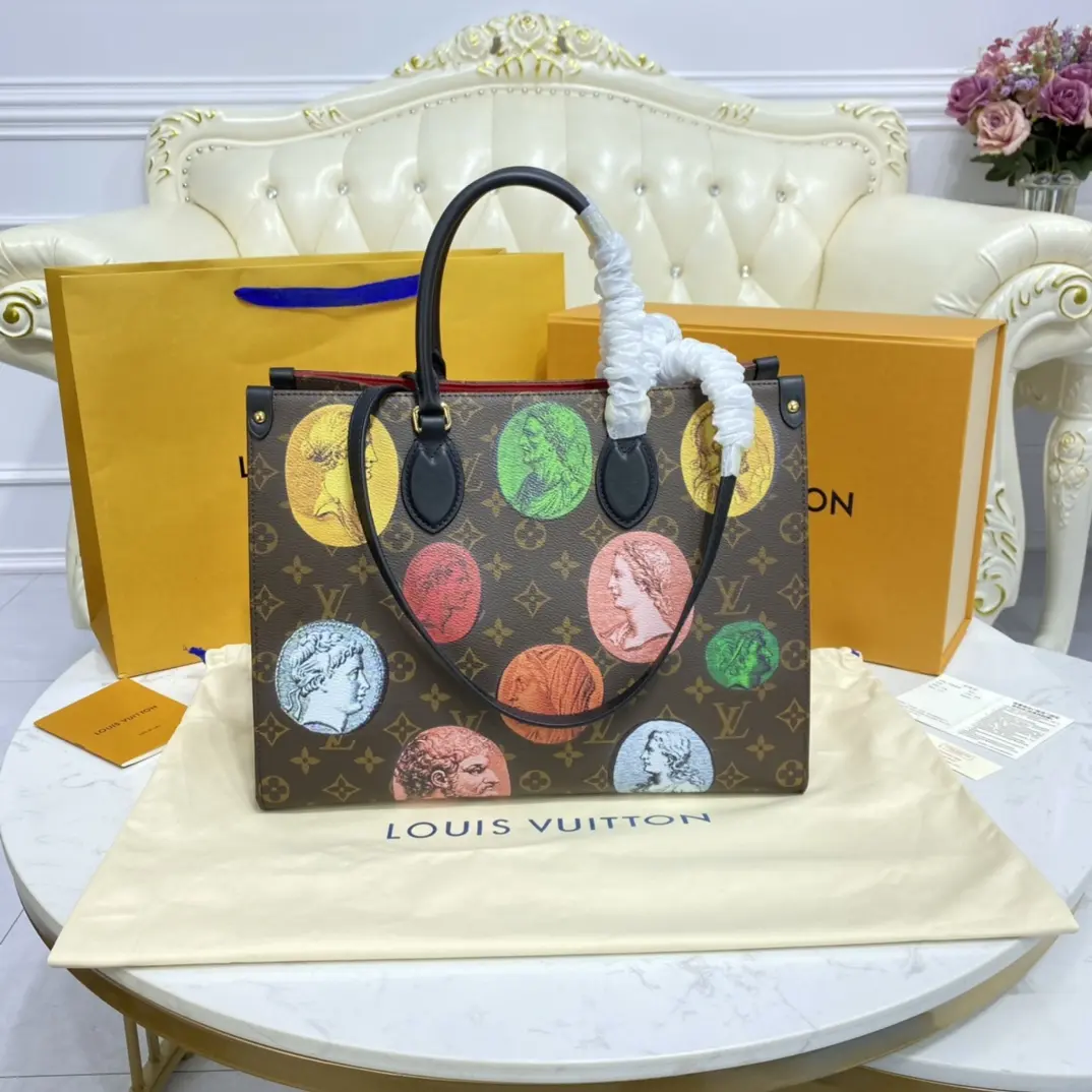 fall winter 2021 monogram cameo onthego mm tote bag m59245 5 fall winter 2021 monogram cameo onthego mm tote bag m59245 5