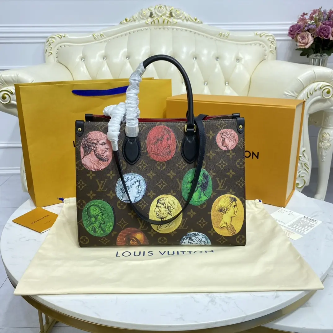 fall winter 2021 monogram cameo onthego mm tote bag m59245 6 fall winter 2021 monogram cameo onthego mm tote bag m59245 6