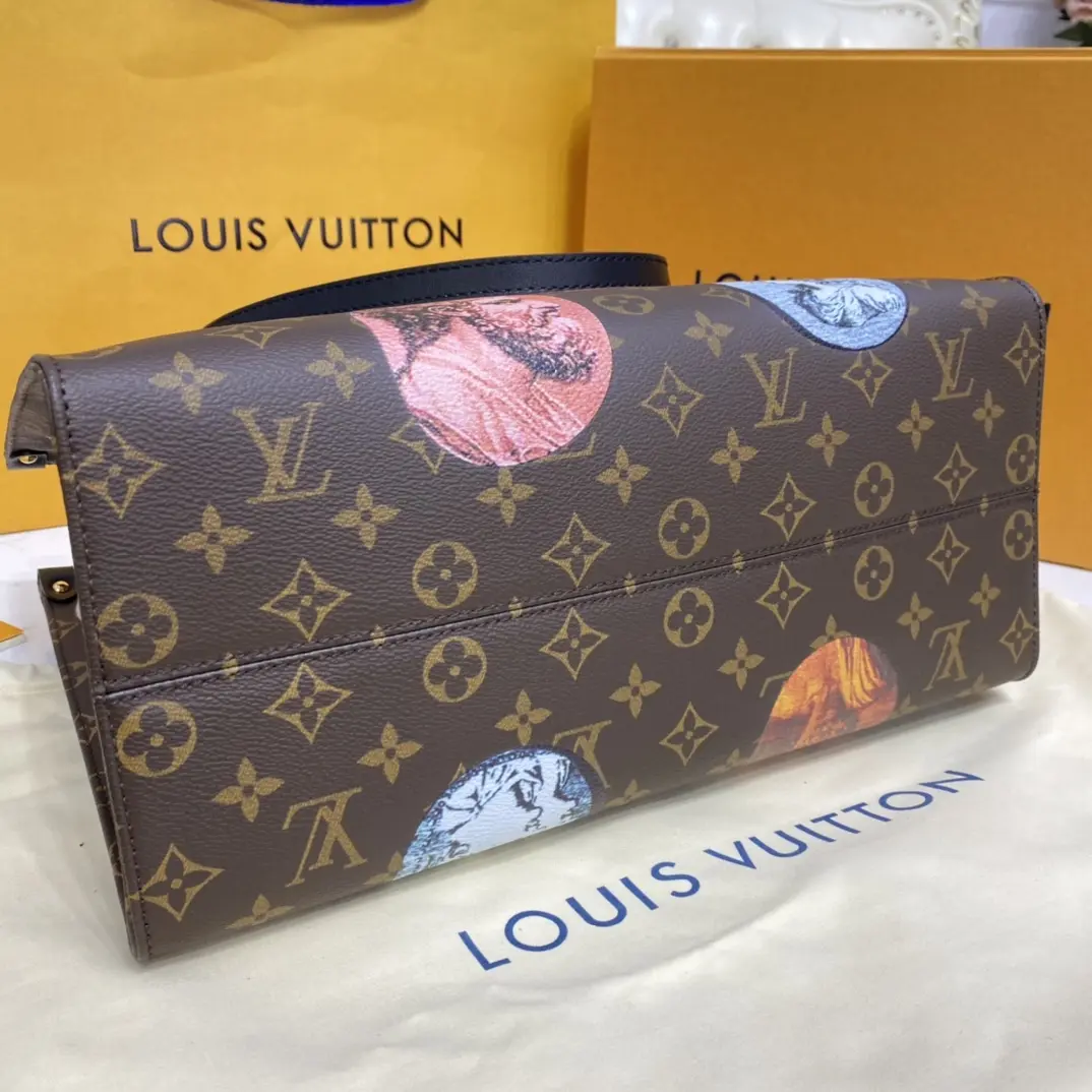 fall winter 2021 monogram cameo onthego mm tote bag m59245 7 fall winter 2021 monogram cameo onthego mm tote bag m59245 7