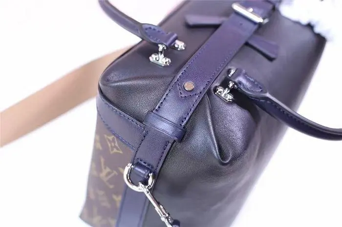 fw 2016 monogram reverse city cruiser bag pm black m52008 4 fw 2016 monogram reverse city cruiser bag pm black m52008 4