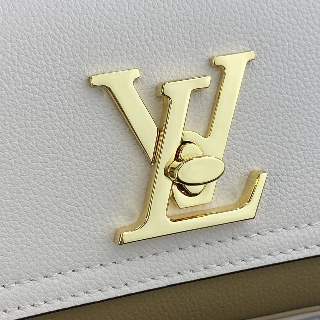grained calf leather lockme tender m59733 5