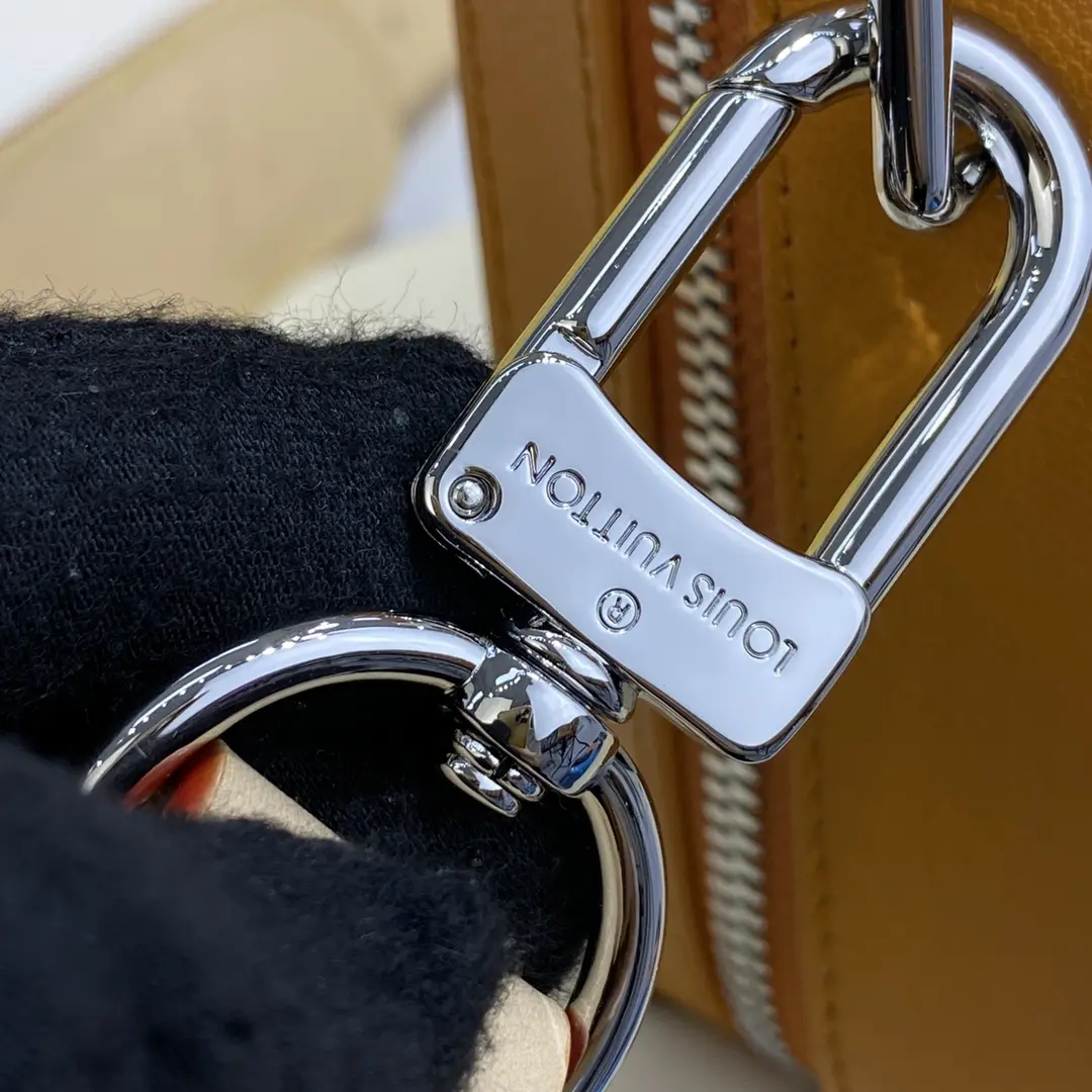 handle soft trunk m59669 5