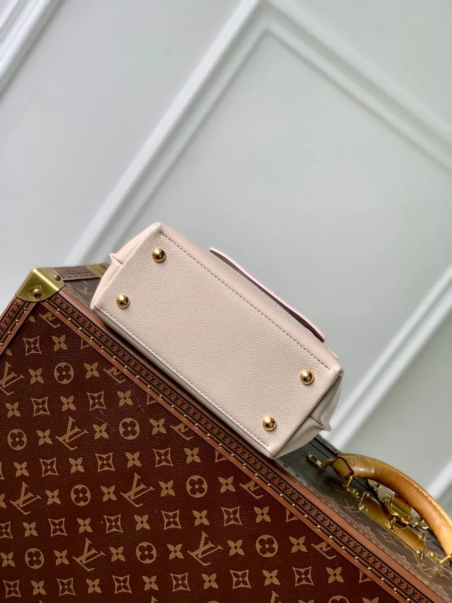 leather lockme ever mini handbag m23422 7 leather lockme ever mini handbag m23422 7
