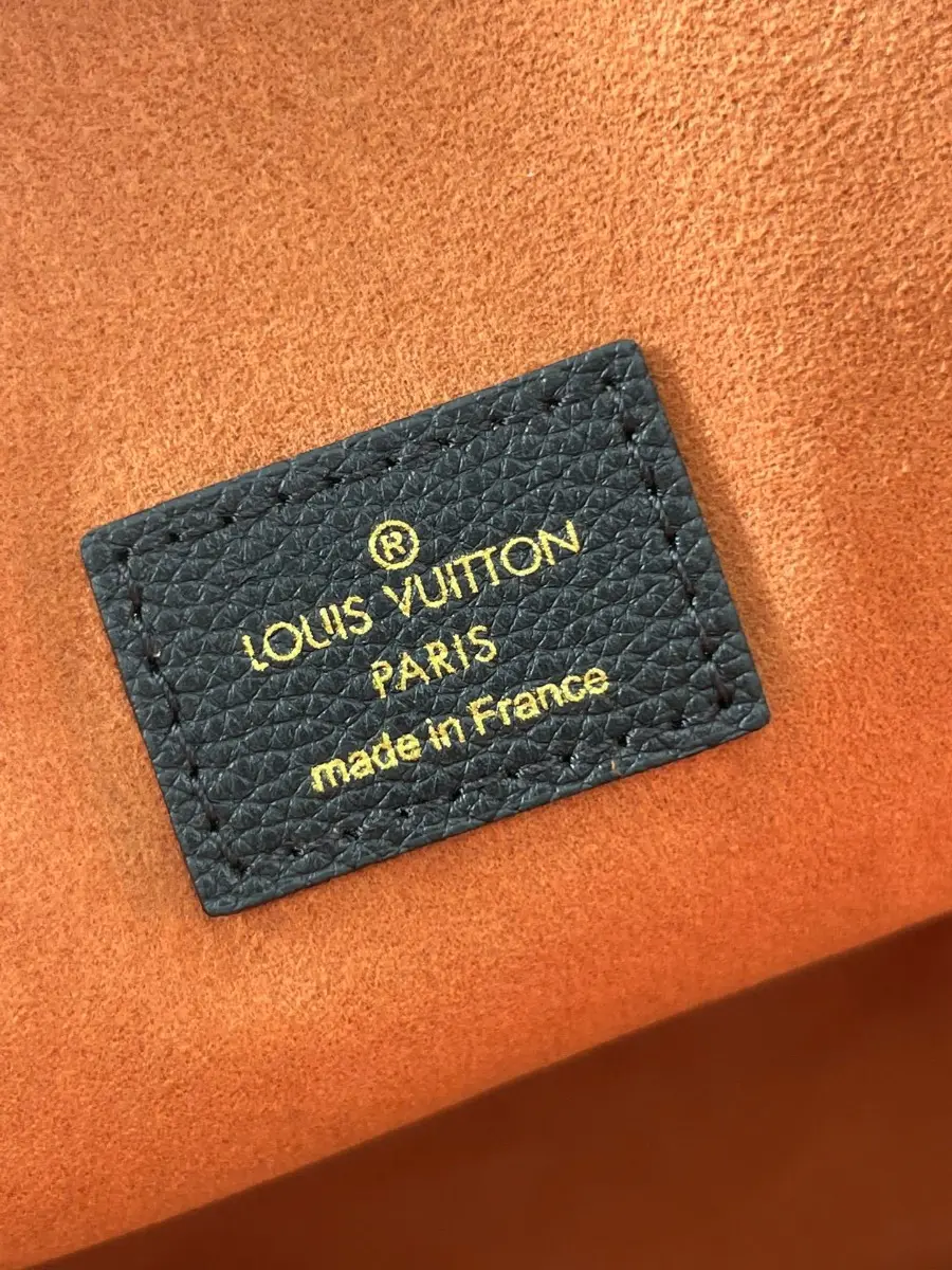 low key cabas mm bag m25341 4