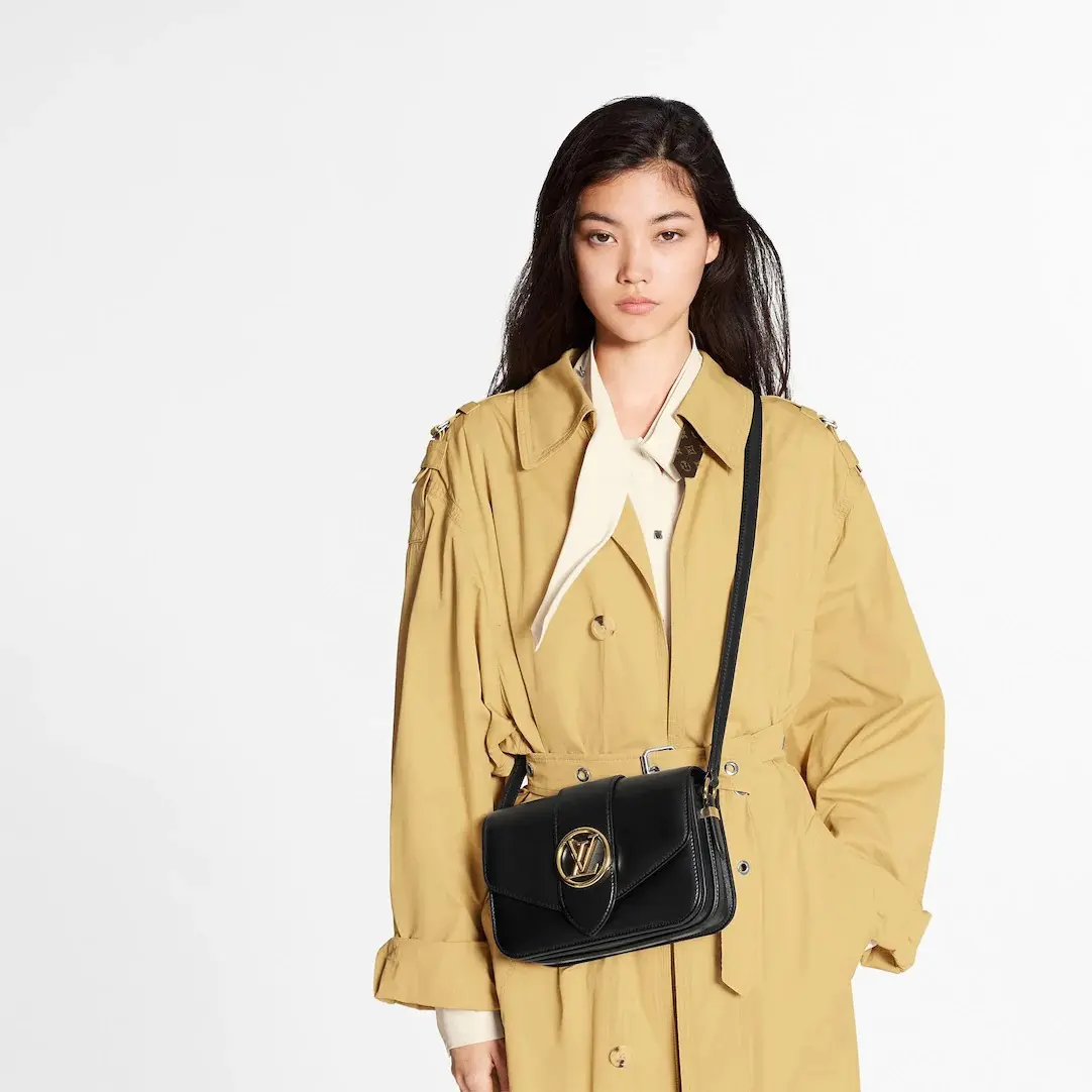 lv circle lv pont 9 black m55948 3 lv circle lv pont 9 black m55948 3