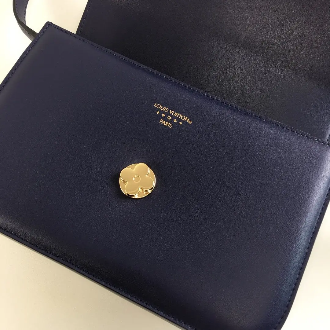 lv circle lv pont 9 blue m56454 7 lv circle lv pont 9 blue m56454 7
