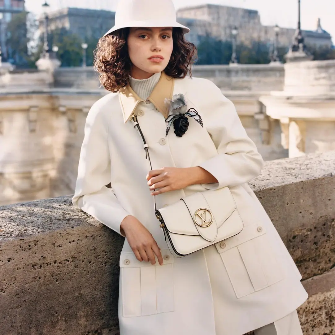 lv circle lv pont 9 cream m55950 3 lv circle lv pont 9 cream m55950 3
