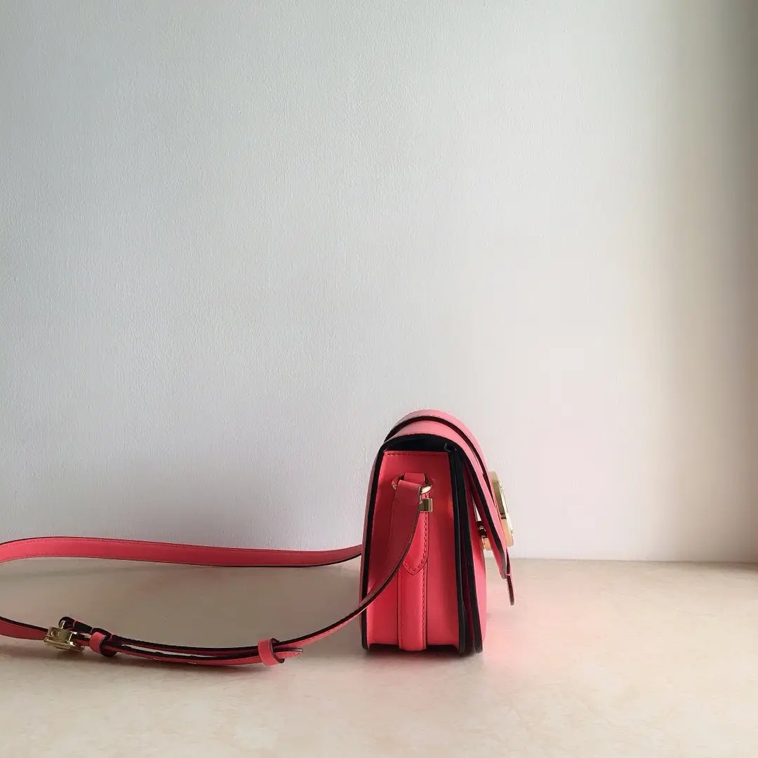 lv circle lv pont 9 dahlia pink m55949 10 lv circle lv pont 9 dahlia pink m55949 10