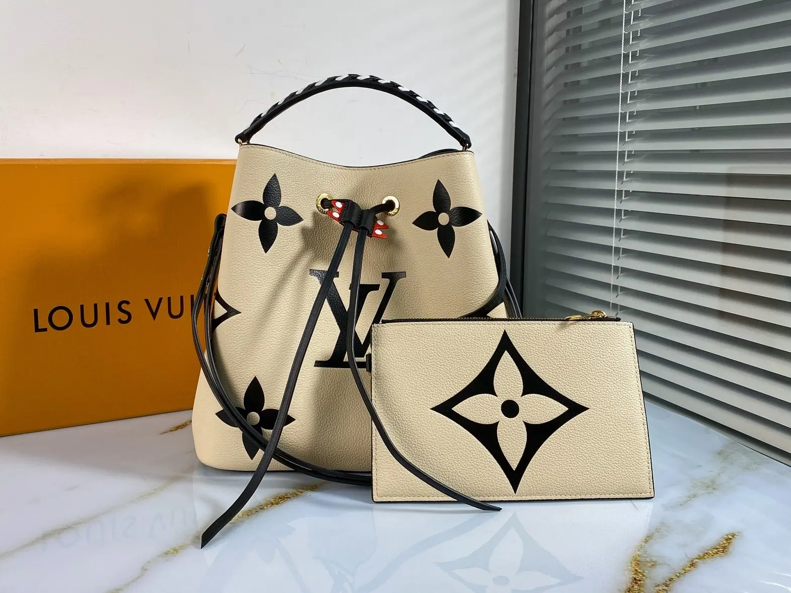 lv crafty neonoe mm cream m56889 3 lv crafty neonoe mm cream m56889 3