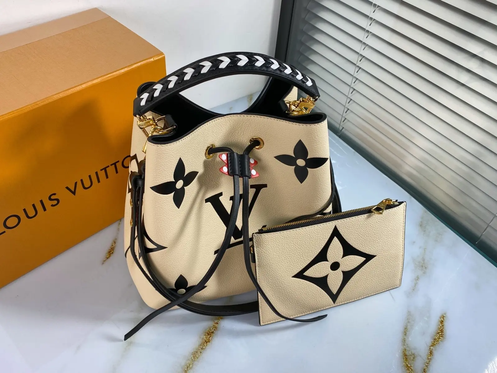 lv crafty neonoe mm cream m56889 4 lv crafty neonoe mm cream m56889 4