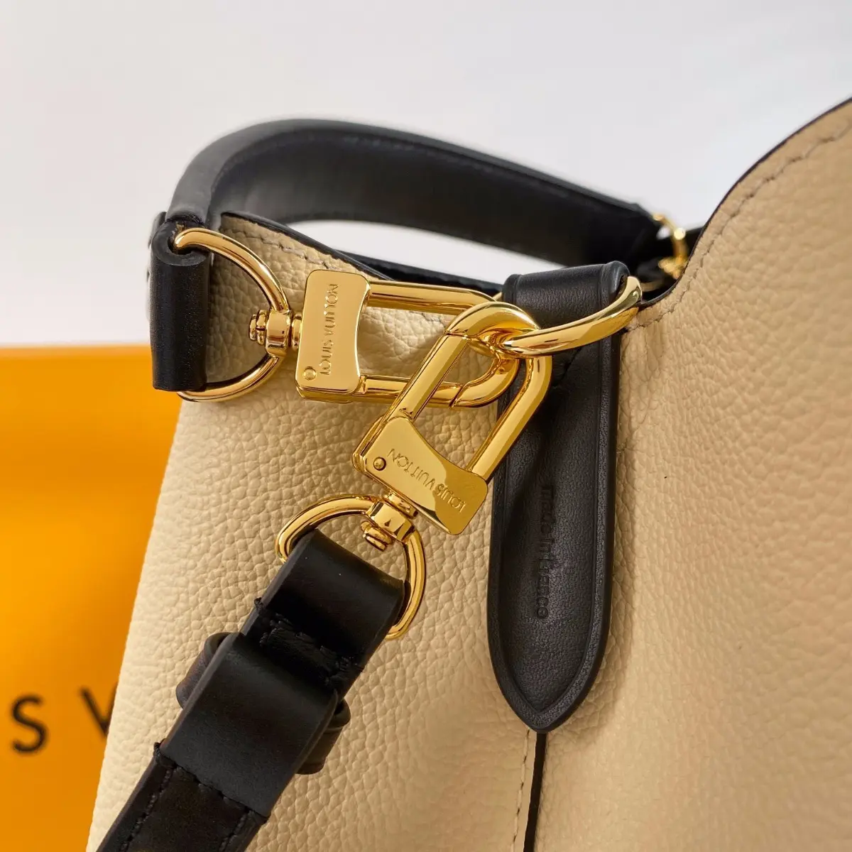 lv crafty neonoe mm cream m56889 8 lv crafty neonoe mm cream m56889 8